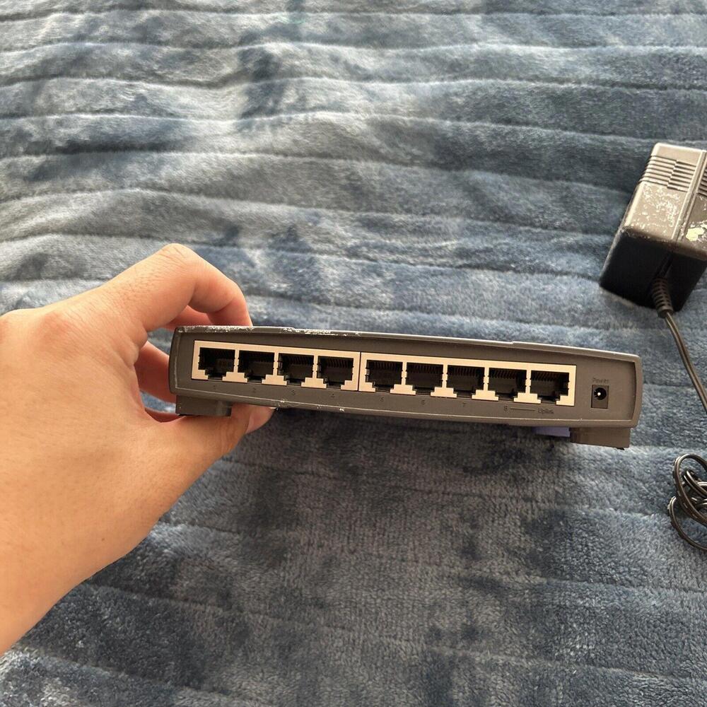Linksys Router EZXS88W Tested And Working - Picture 5 of 5